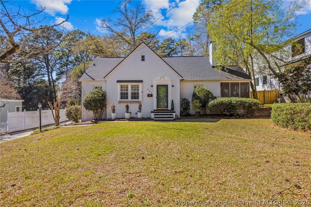 Photo of 322 Circle Drive, Fayetteville, NC 28305 (MLS # 759453)