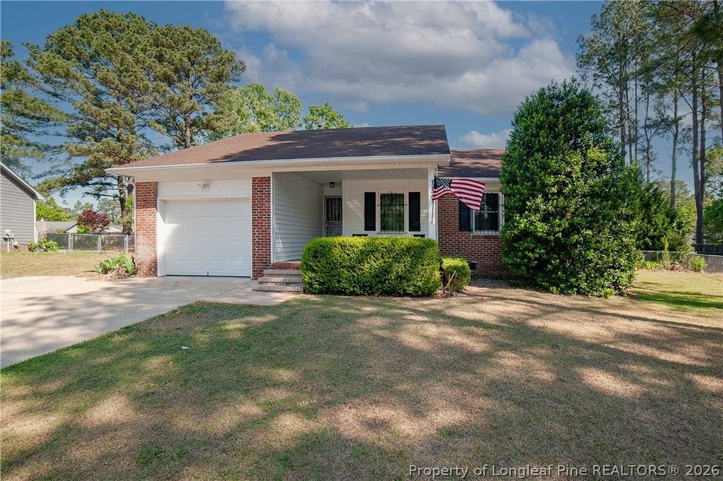 Photo of 1121 Butterwood Circle, Fayetteville, NC 28314 (MLS # 761282)