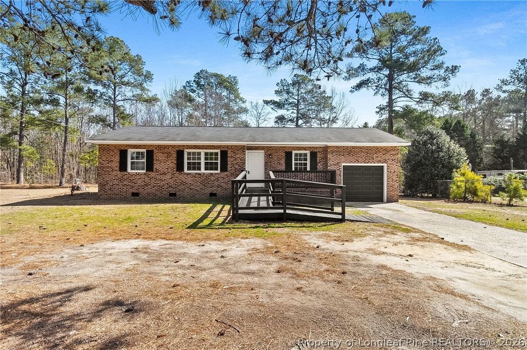 Photo of 402 Gainey Road, Raeford, NC 28376 (MLS # 758330)
