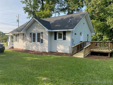 A home in Bladenboro