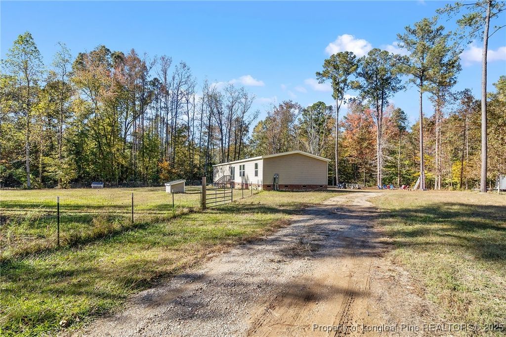 Photo of 7096 Monarch Drive, Linden, NC 28356 (MLS # 752727)
