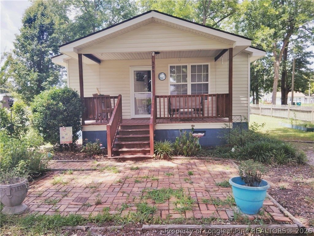 Photo of 309 N Howard Street, Chadbourn, NC 28341 (MLS # 766418)