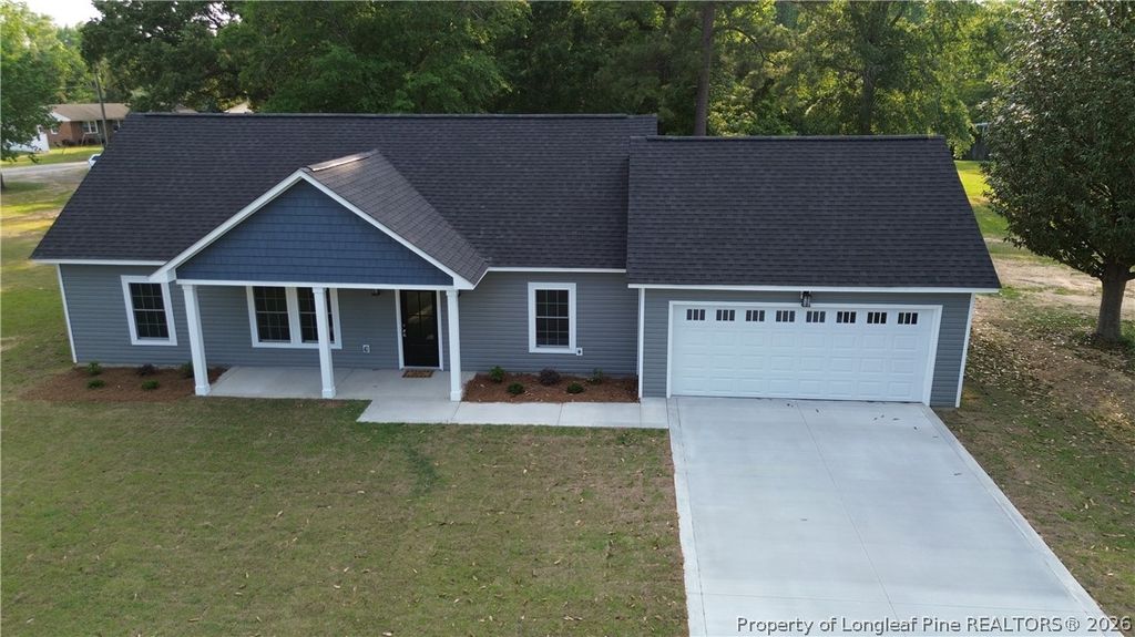 Photo of 605 5th Street, Bladenboro, NC 28320 (MLS # 761845)
