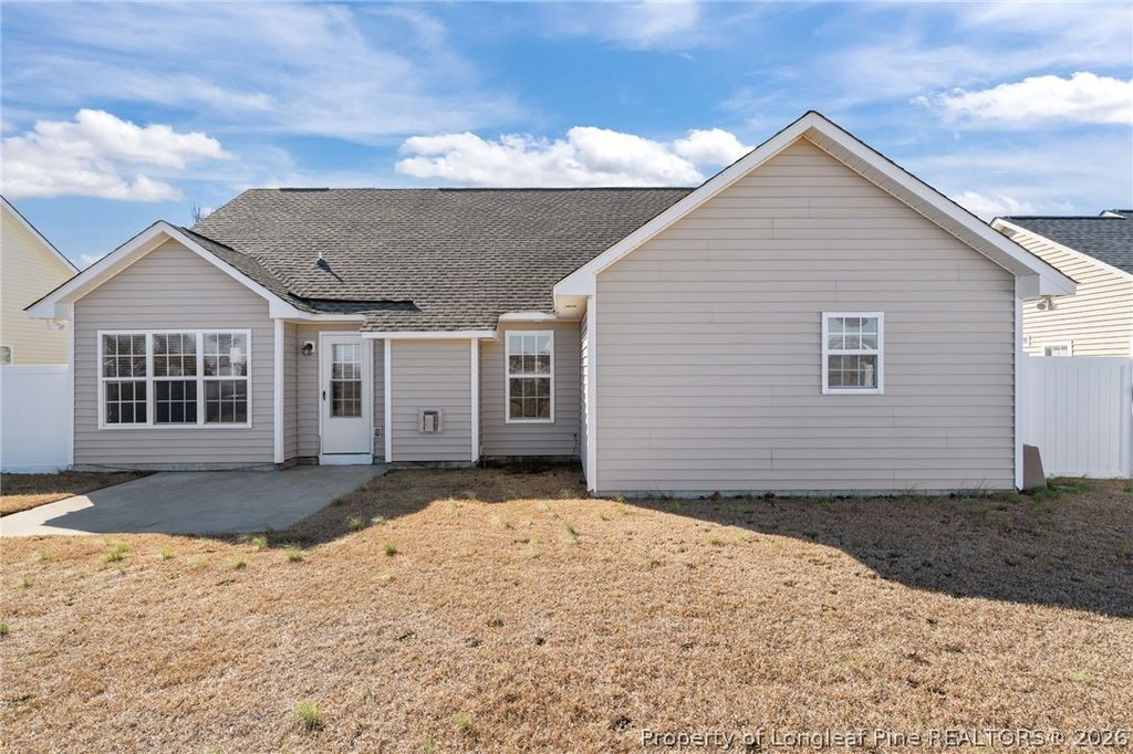 Photo of 521 Fairfield Circle, Raeford, NC 28376 (MLS # 757458)