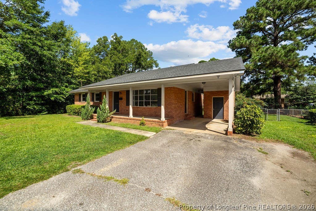 Photo of 4430 Cliffdale Road, Fayetteville, NC 28314 (MLS # 766583)