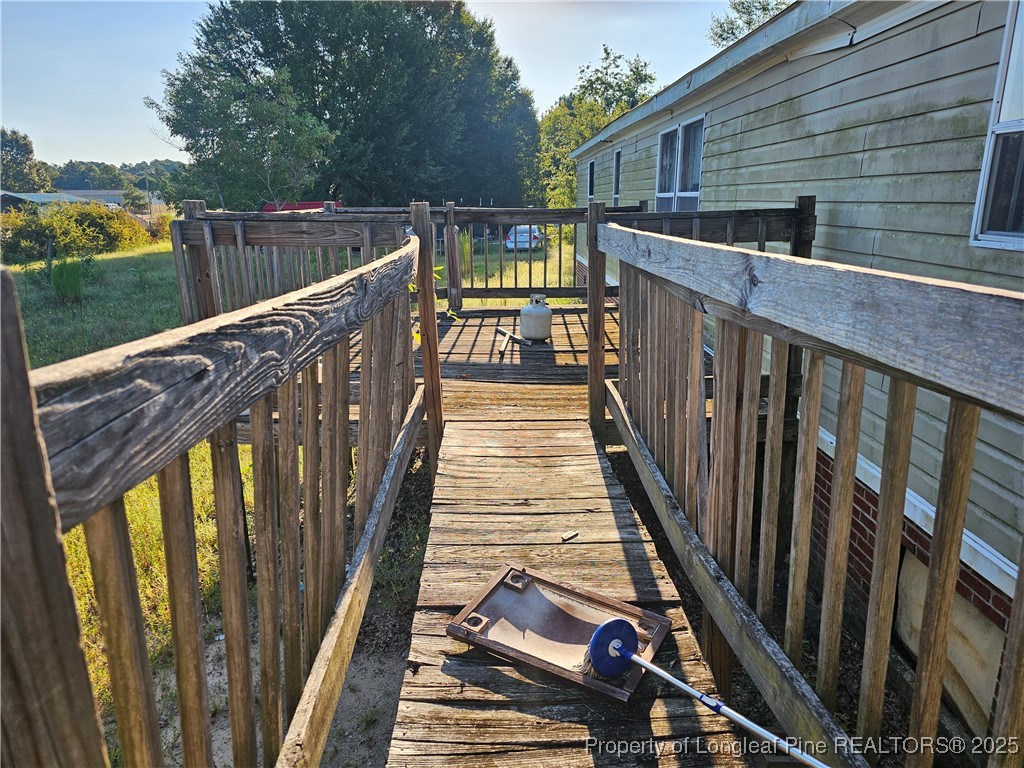 8005 Twisted Oaks Drive