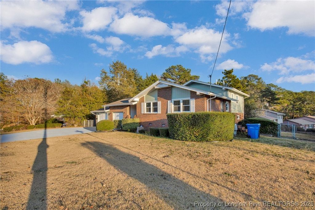Photo of 705 Chadwick Road, Fayetteville, NC 28301 (MLS # 754856)