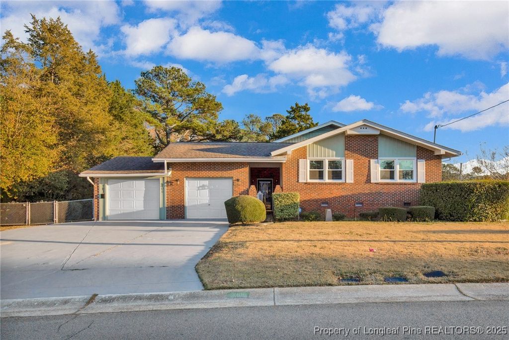 Photo of 705 Chadwick Road, Fayetteville, NC 28301 (MLS # 754856)