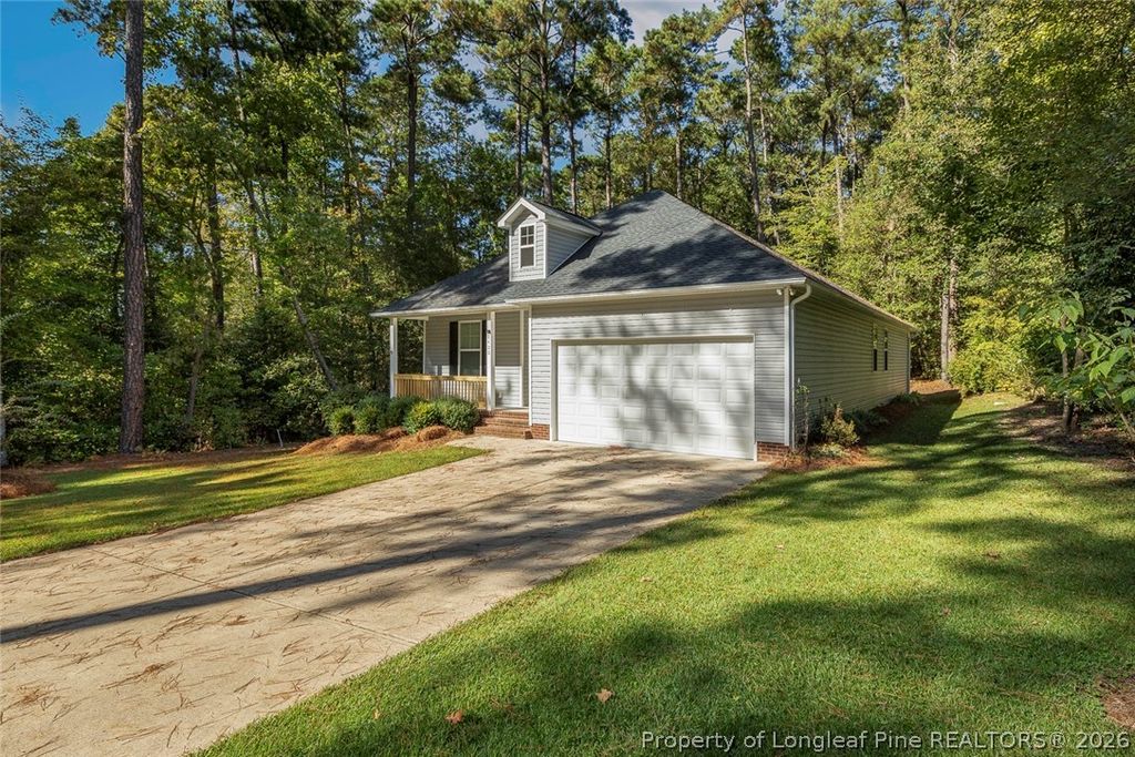 Photo of 1425 Carolina Drive, Sanford, NC 27332 (MLS # 757062)