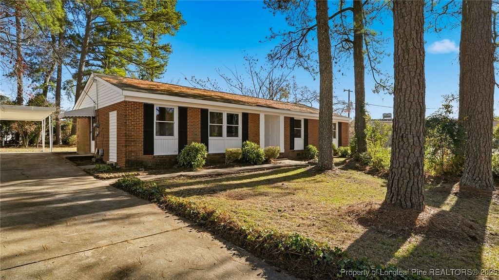 Photo of 902 Orchard Drive, Fayetteville, NC 28303 (MLS # 754349)