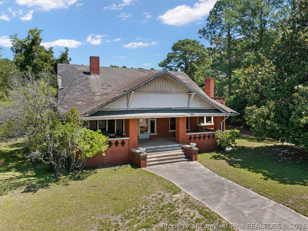 Photo of 554 W Broad Street, St Pauls, NC 28384 (MLS # 765991)