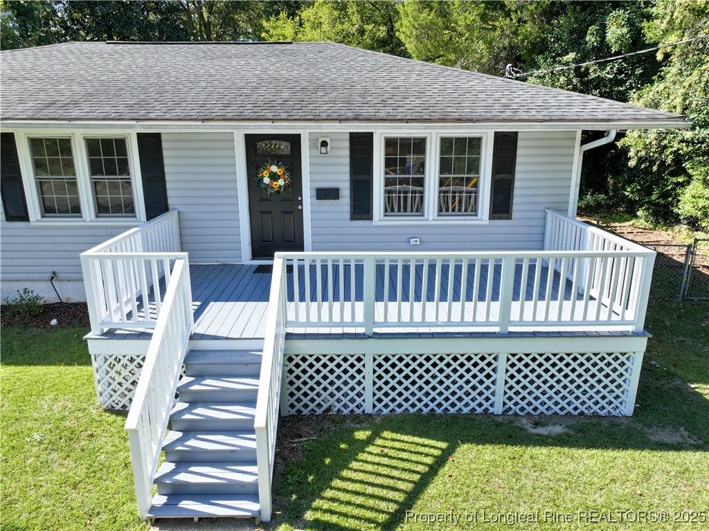 Photo of 1061 Mohawk Avenue, Fayetteville, NC 28303 (MLS # 751746)