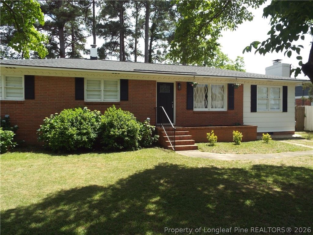 Photo of 5101 N Sumac Circle, Fayetteville, NC 28304 (MLS # 762341)