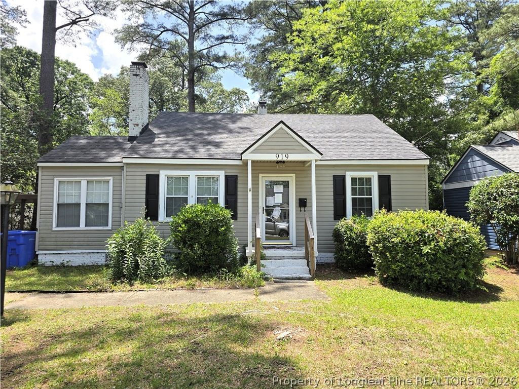 Photo of 919 Mckimmon Road, Fayetteville, NC 28303 (MLS # 763245)