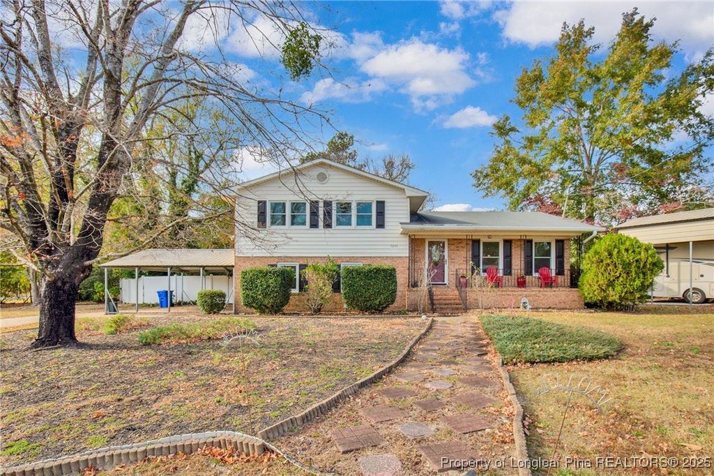 Photo of 7258 Godfrey Drive, Fayetteville, NC 28303 (MLS # 752973)