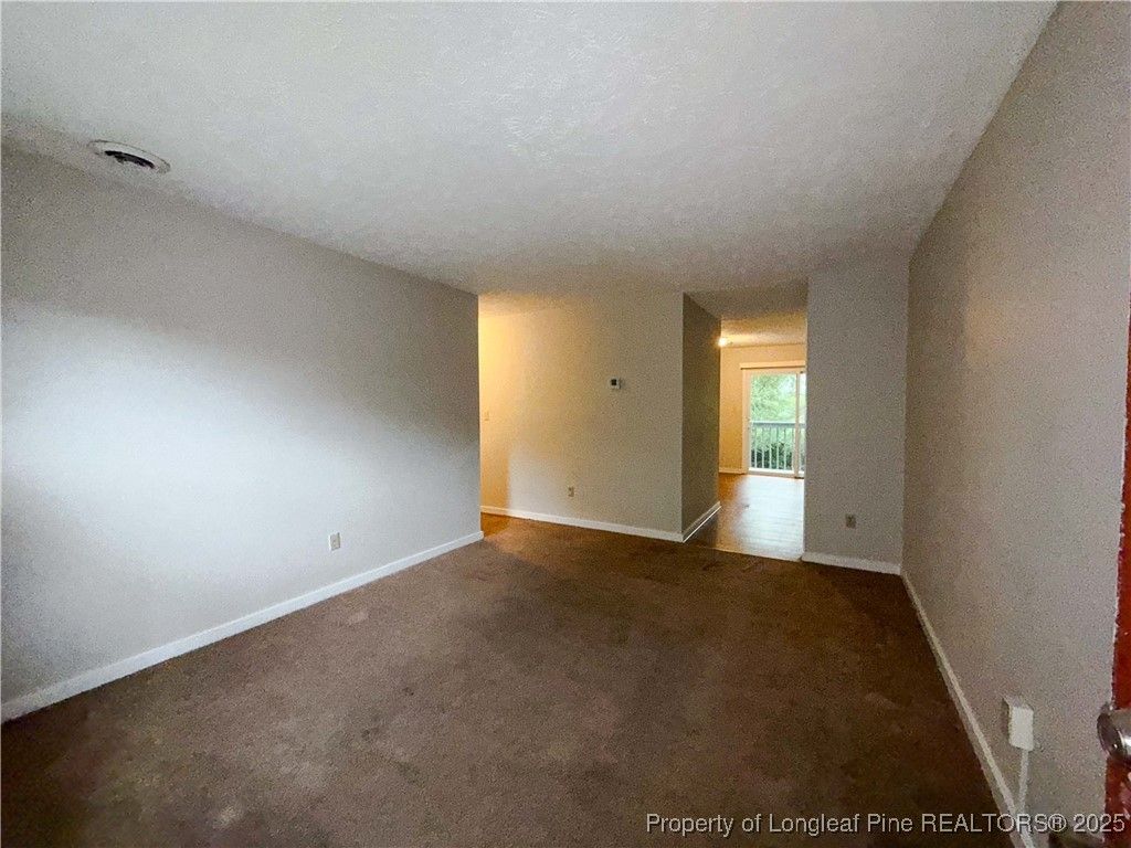 The Dame Alice Owen Pub Wedding Reception // Hannah \u0026 Nick - John Sanders  Weddings, image size:1024x768