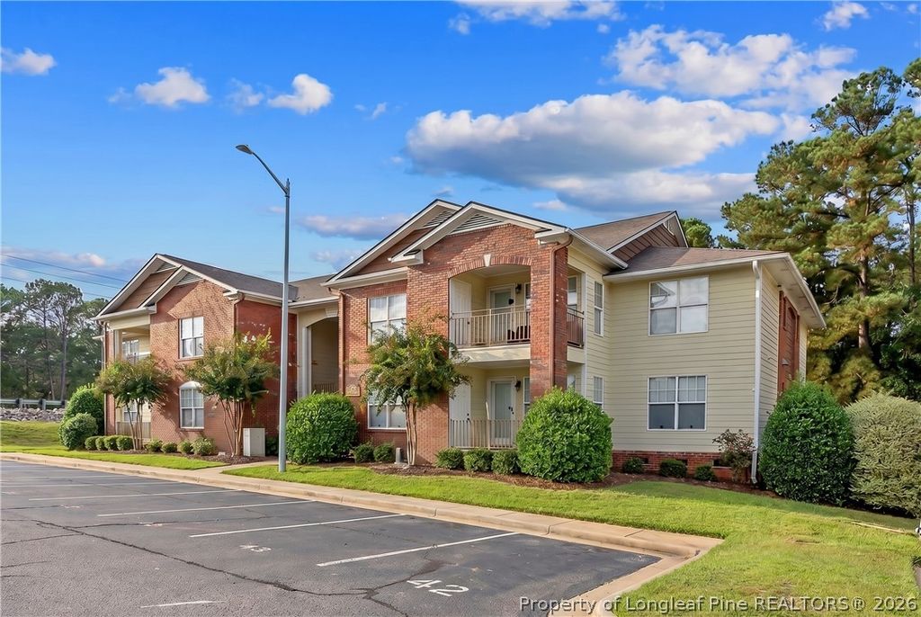 Photo of 401 Meadowland Court #4, Hope Mills, NC 28348 (MLS # 762415)