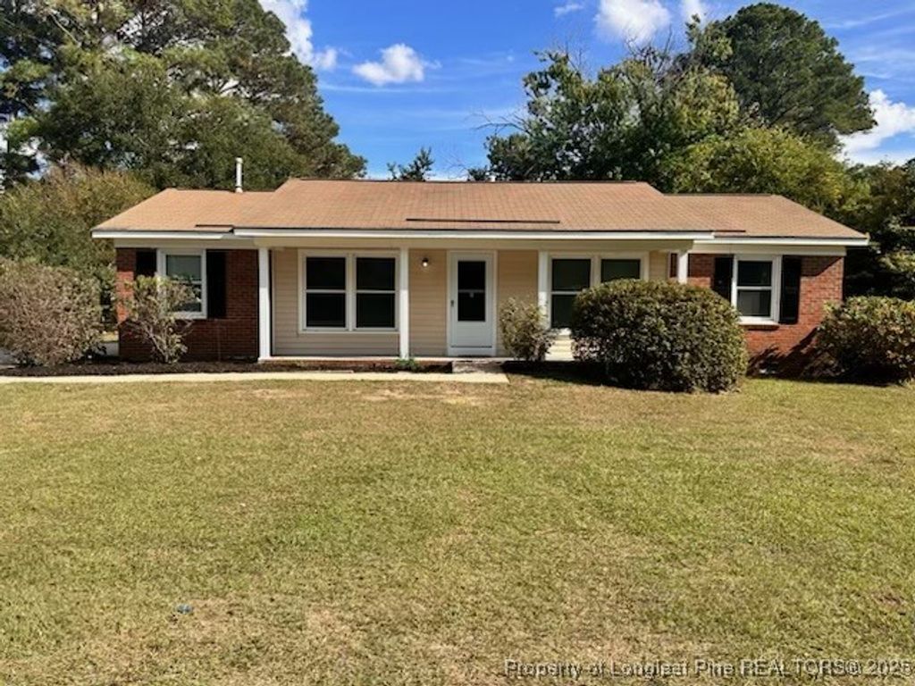 Photo of 1109 Strickland Bridge Road, Fayetteville, NC 28304 (MLS # 750968)