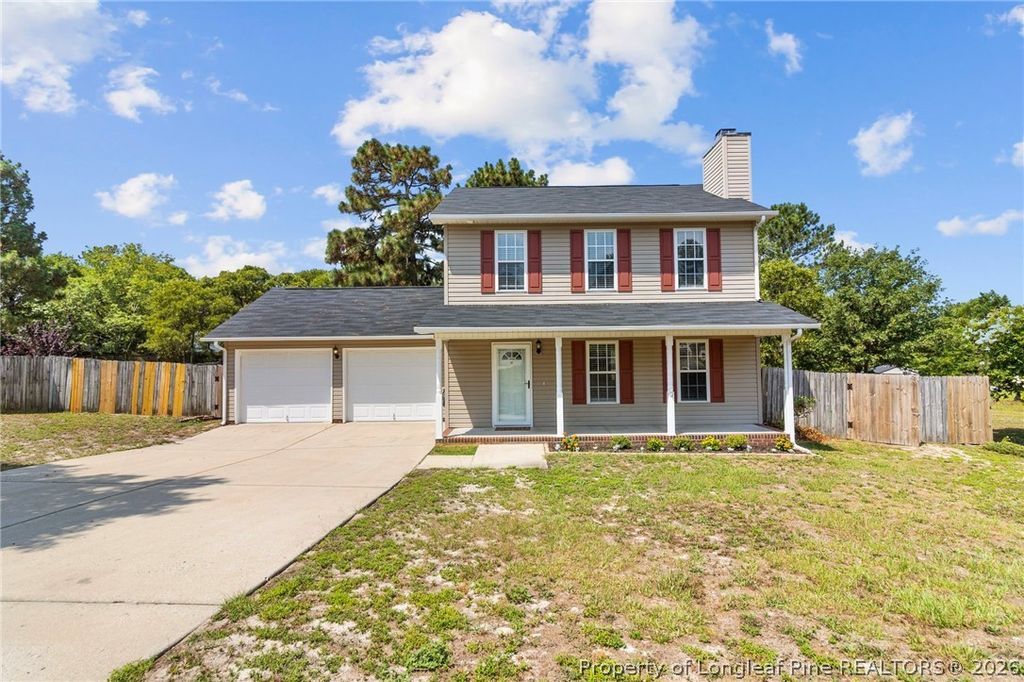 Photo of 98 White Oak Circle, Sanford, NC 27332 (MLS # 762891)