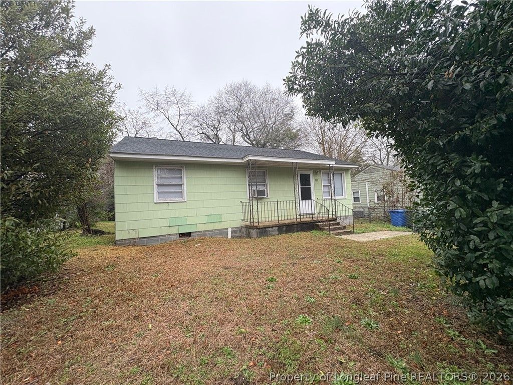 Photo of 722 Commerce Street, Fayetteville, NC 28305 (MLS # 757863)