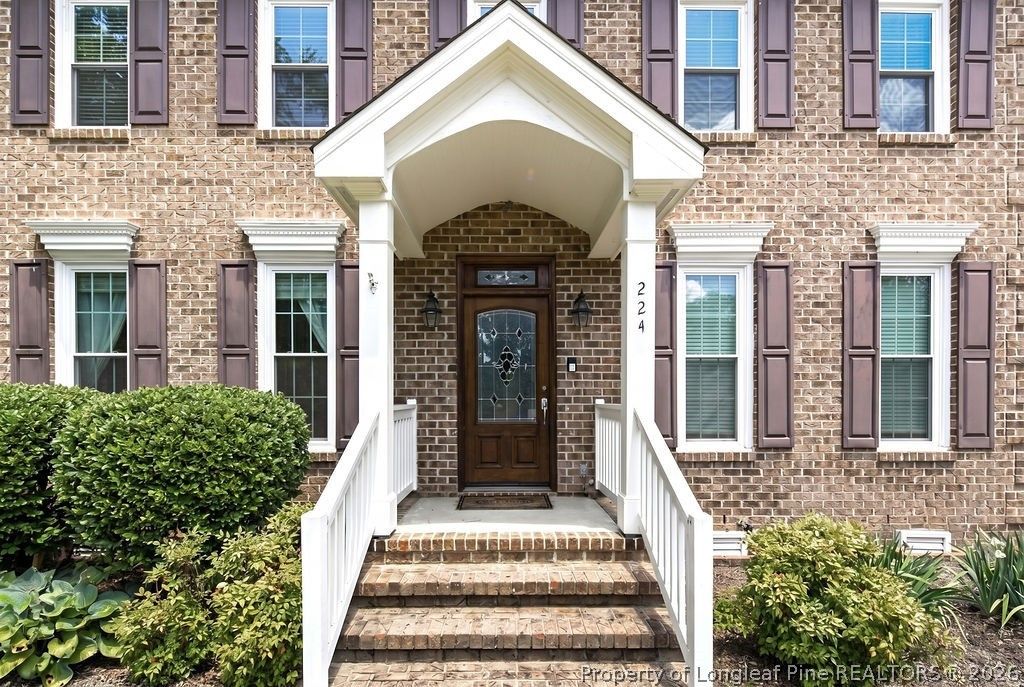 Photo of 224 Shawcroft Road, Fayetteville, NC 28311 (MLS # 763798)