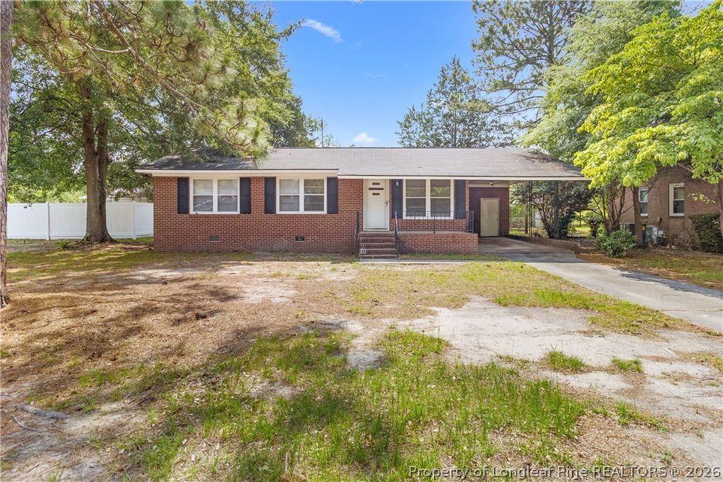 Photo of 310 N 4th Street, St Pauls, NC 28384 (MLS # 764983)
