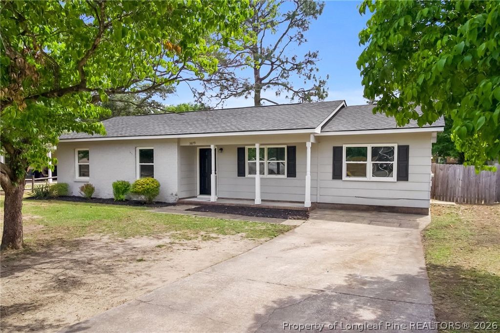 Photo of 3679 Marcliff Road, Hope Mills, NC 28348 (MLS # 762502)