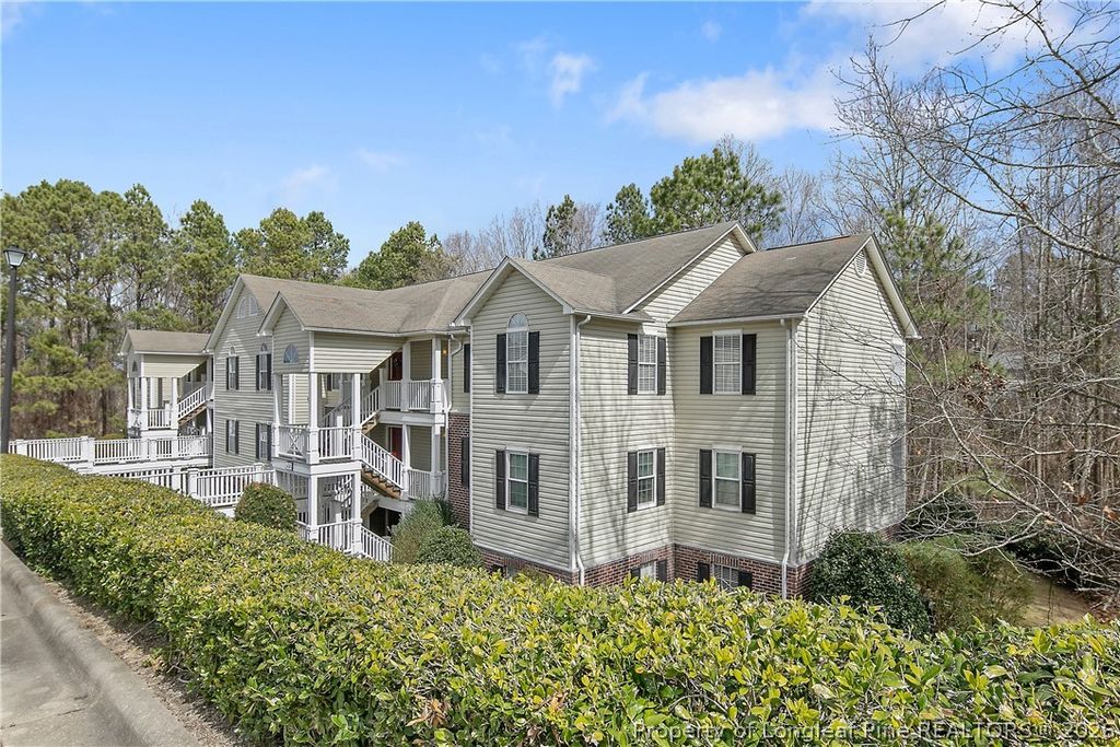 Photo of 420-4 Bubble Creek Court #4, Fayetteville, NC 28311 (MLS # 757964)