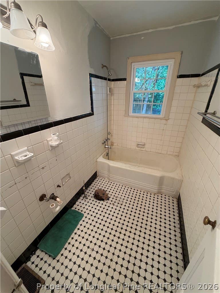 Photo of 1808-1810 Finnegan Street, Fayetteville, NC 28303 (MLS # 767318)