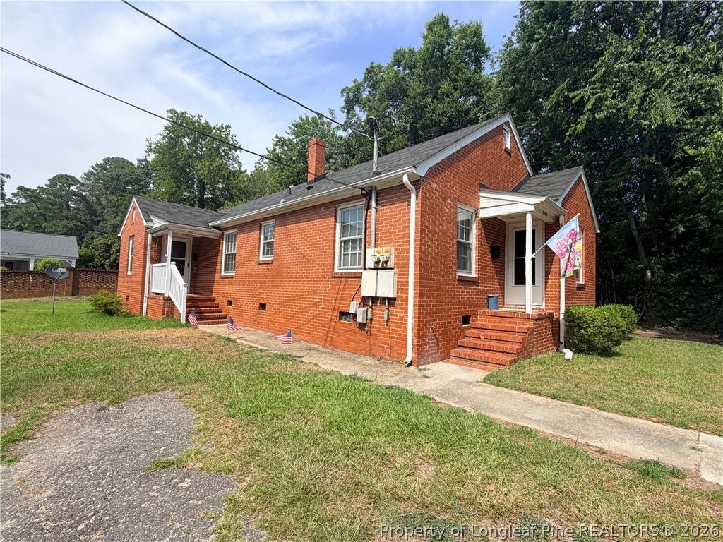 Photo of 1808-1810 Finnegan Street, Fayetteville, NC 28303 (MLS # 767318)