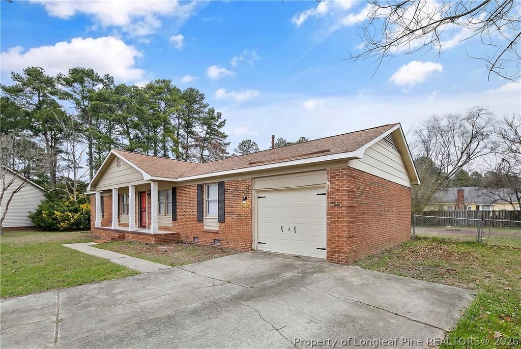 Photo of 5904 Lake Terrace Court, Fayetteville, NC 28304 (MLS # 756713)