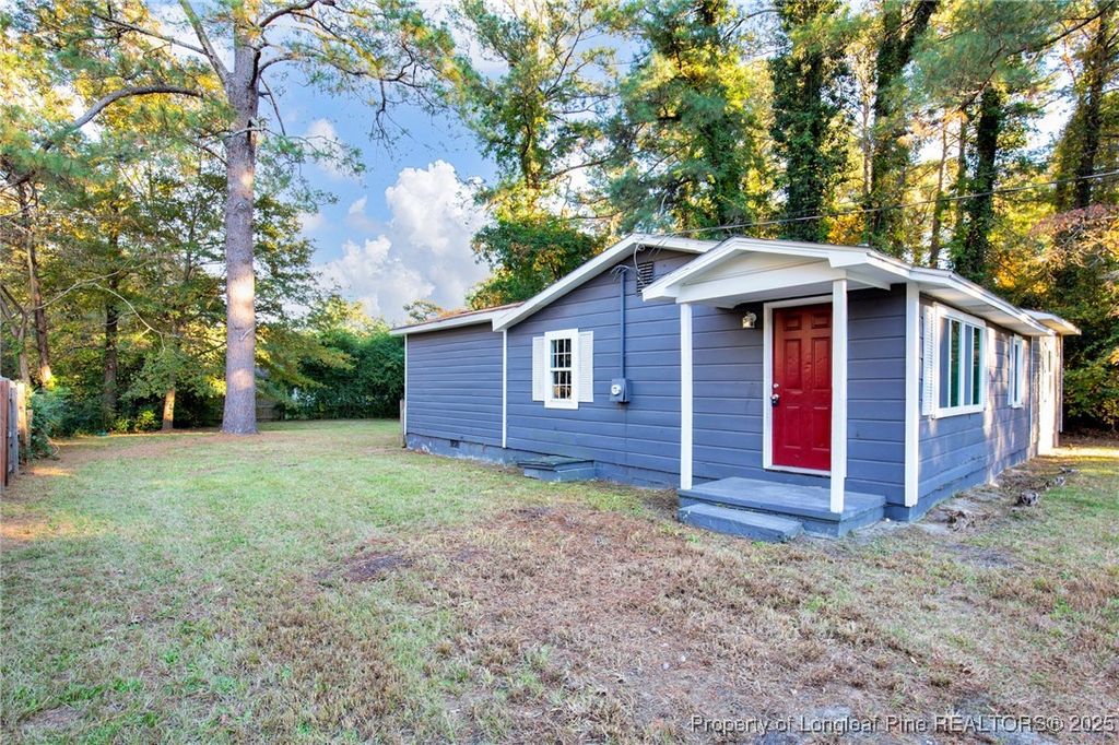 Photo of 2639 Crystal Springs Drive, Fayetteville, NC 28306 (MLS # 751913)