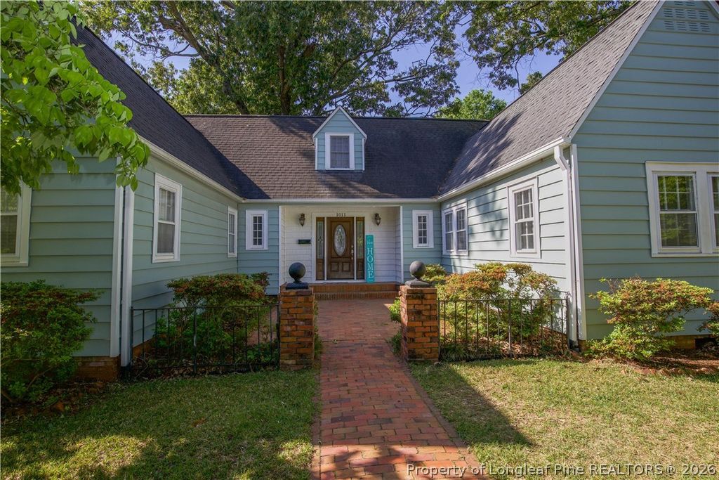 Photo of 1011 Brook Street, Fayetteville, NC 28305 (MLS # 761400)