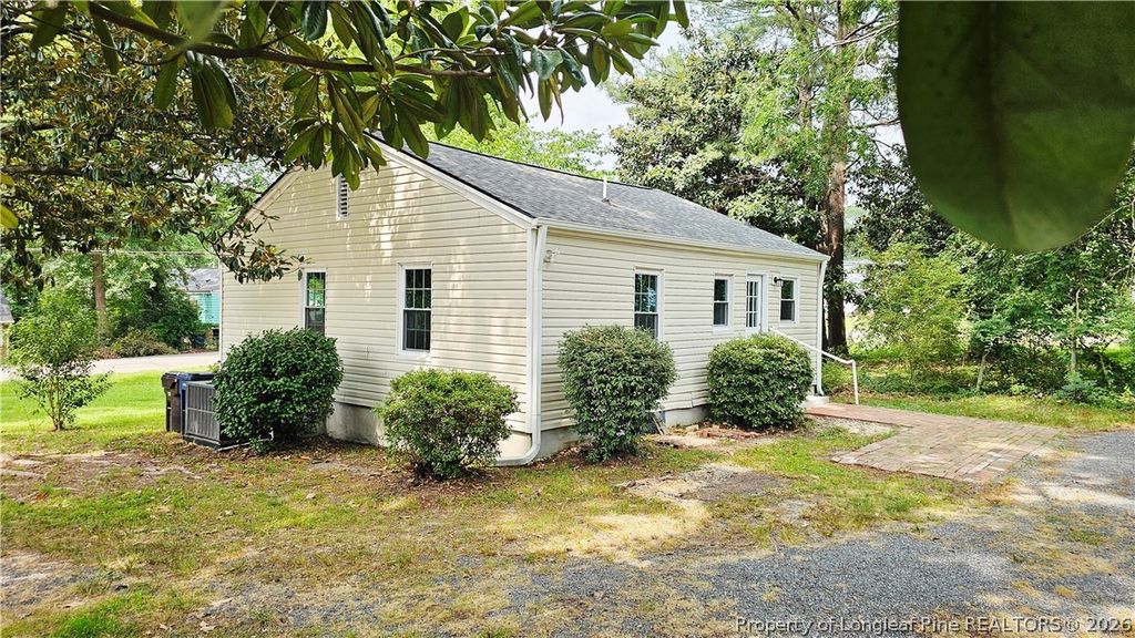 Photo of 134 McGill Street, Sanford, NC 27330 (MLS # 764136)
