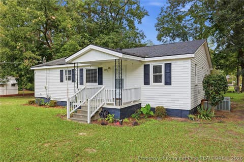 Tiny photo for 604 Calhoun Street, Clinton, NC 28328 (MLS # 768180)