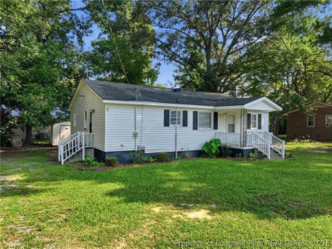 Tiny photo for 604 Calhoun Street, Clinton, NC 28328 (MLS # 768180)