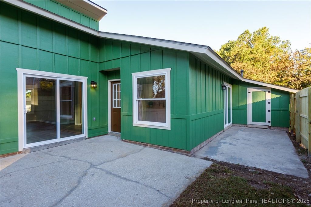 Photo of 5924 Lakeridge Drive, Fayetteville, NC 28304 (MLS # 752004)