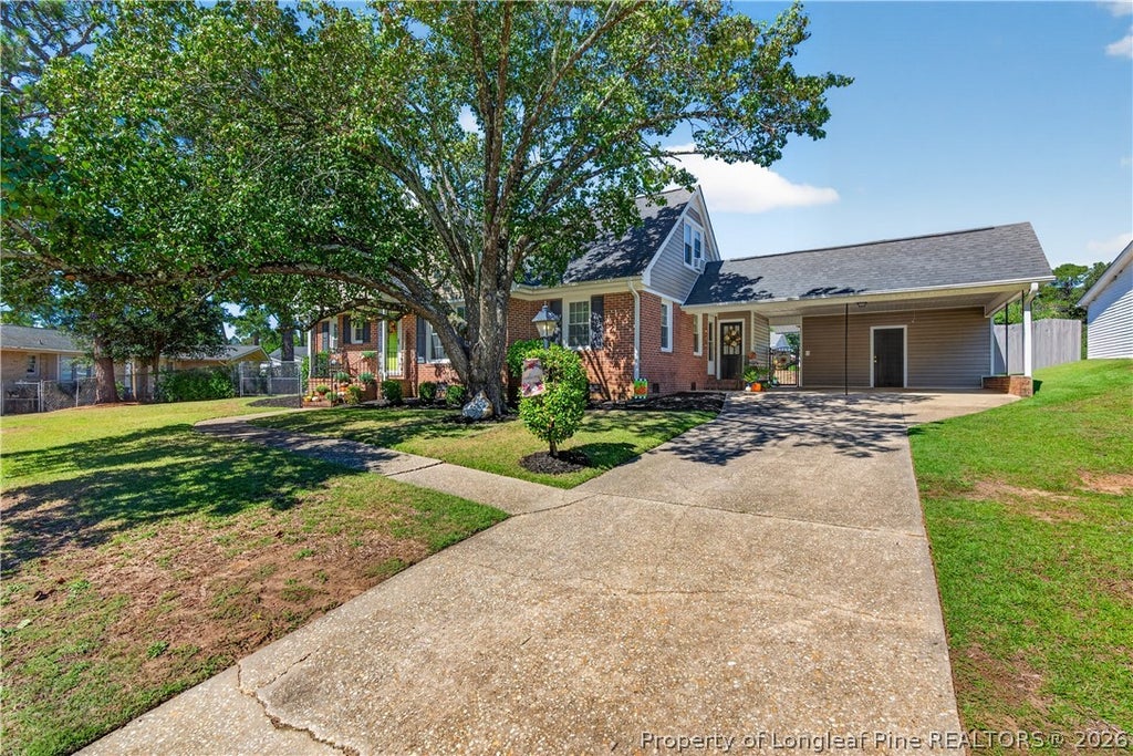 Photo of 2632 Elmhurst Drive, Fayetteville, NC 28304 (MLS # 770387)