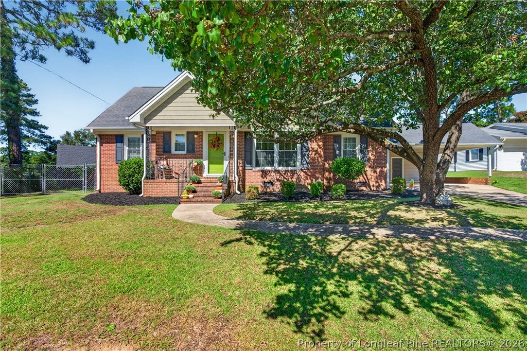 Photo of 2632 Elmhurst Drive, Fayetteville, NC 28304 (MLS # 770387)