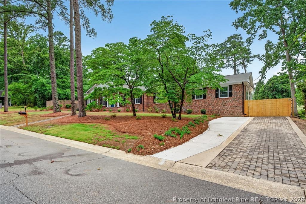 Photo of 335 Oberlin Court, Fayetteville, NC 28303 (MLS # 765882)