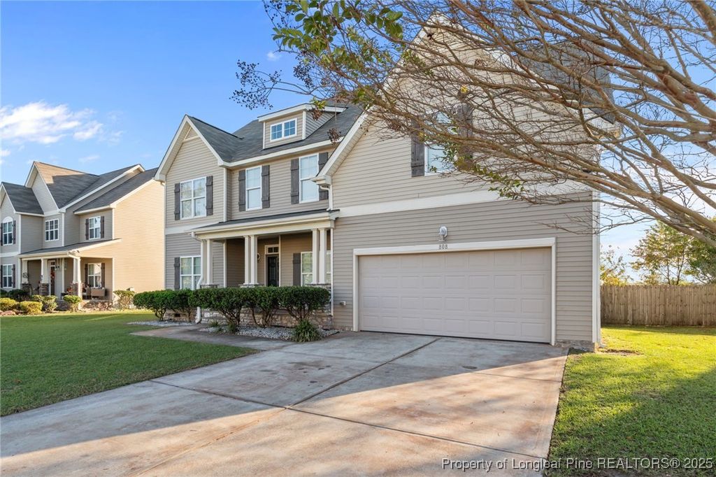 Photo of 808 Camwheel Drive, Hope Mills, NC 28348 (MLS # 752393)