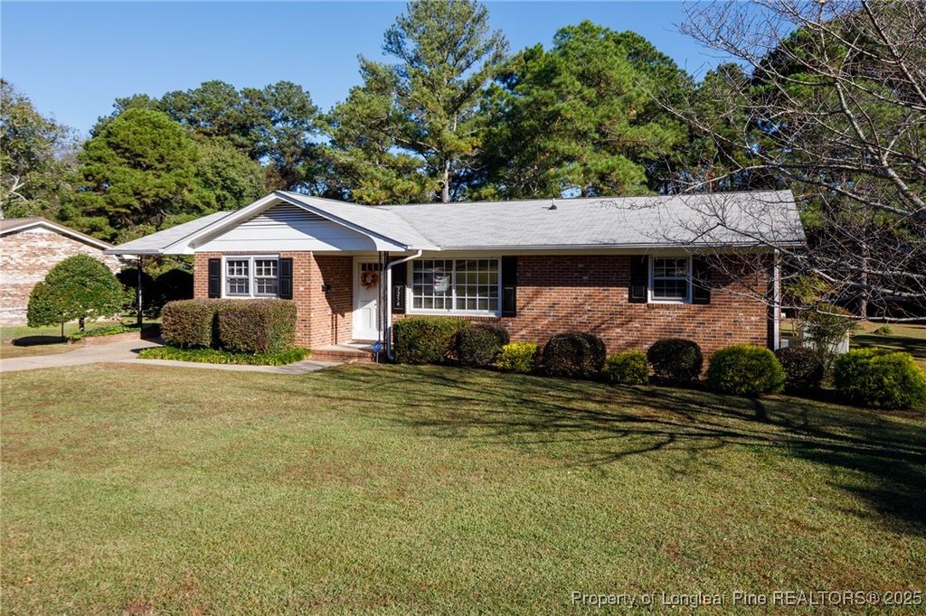 Photo of 3254 Sandhill Drive, Fayetteville, NC 28306 (MLS # 751471)