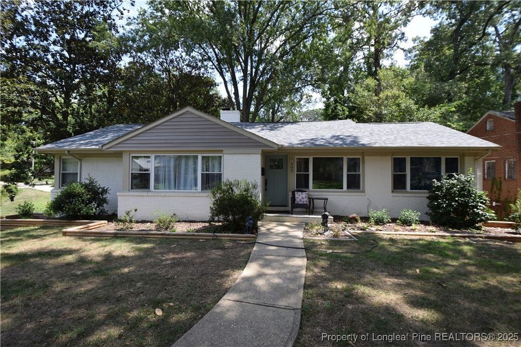 Photo of 505 Cross Street, Sanford, NC 27330 (MLS # 752544)