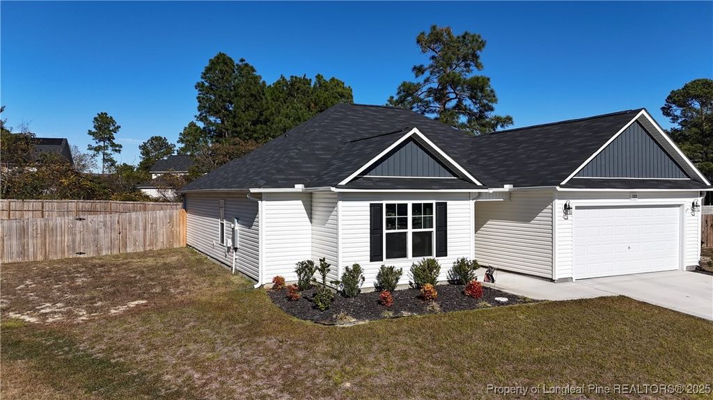 Photo of 1705 Ragsdale Road, Hope Mills, NC 28348 (MLS # 752560)