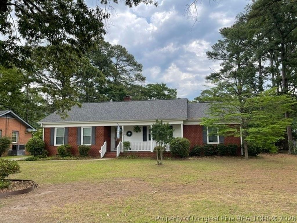 Photo of 307 Whitney Drive, Fayetteville, NC 28314 (MLS # 762398)