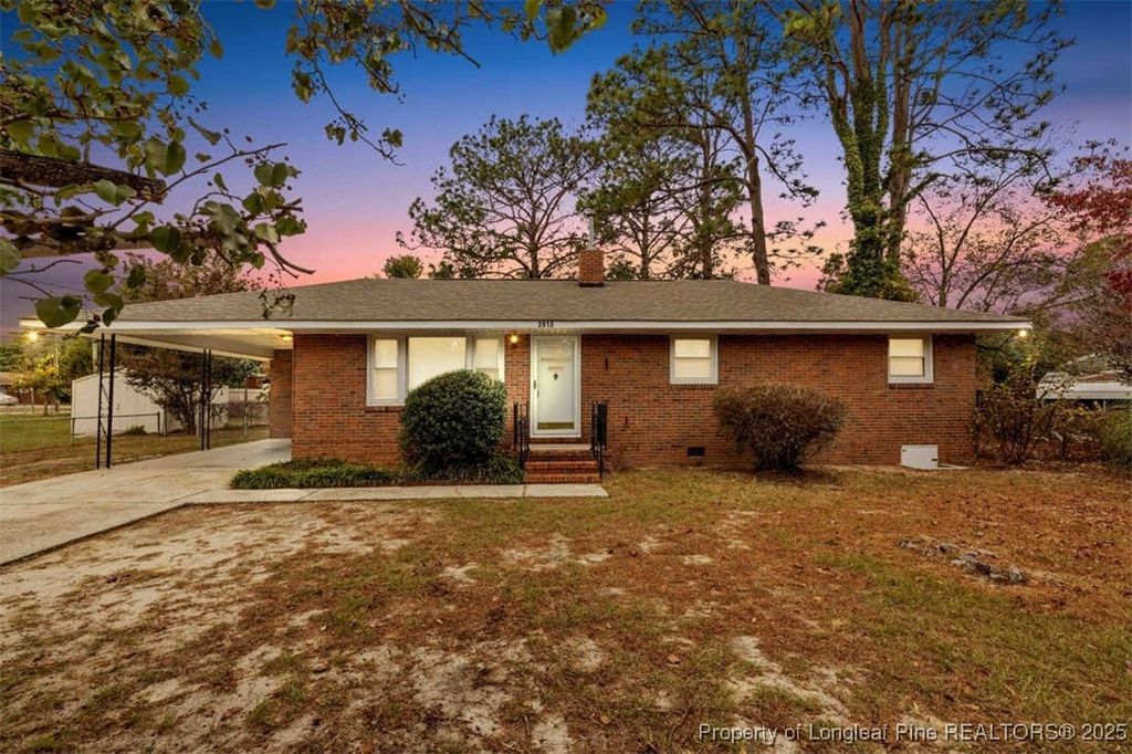 Photo of 3918 Glenridge Road, Fayetteville, NC 28304 (MLS # 752503)