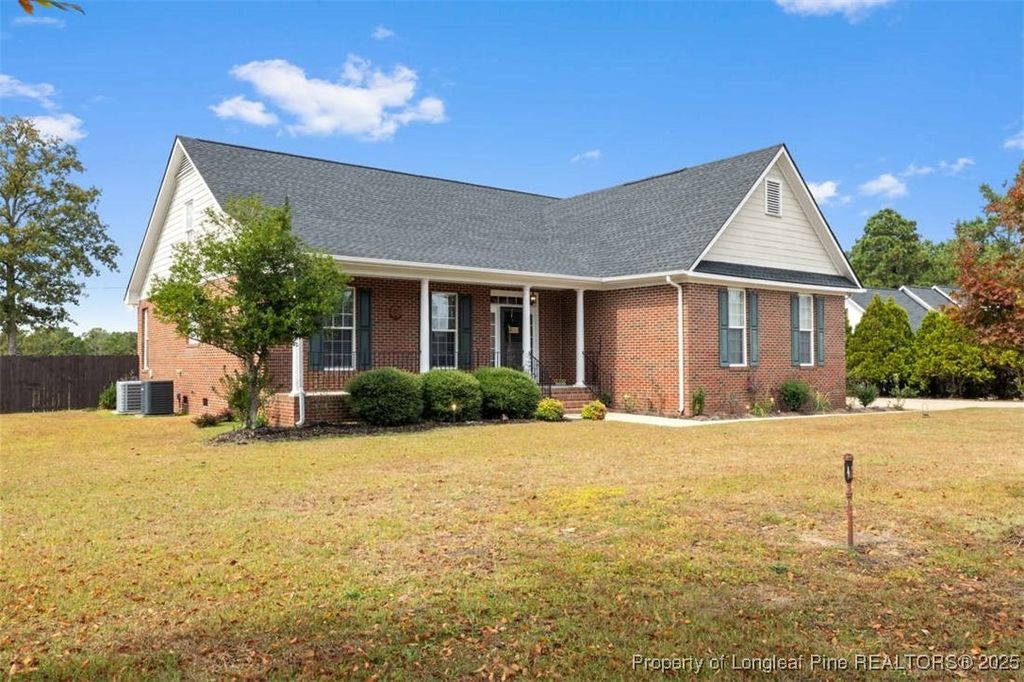 Photo of 301 Steeplechase Lane, Raeford, NC 28376 (MLS # 750227)