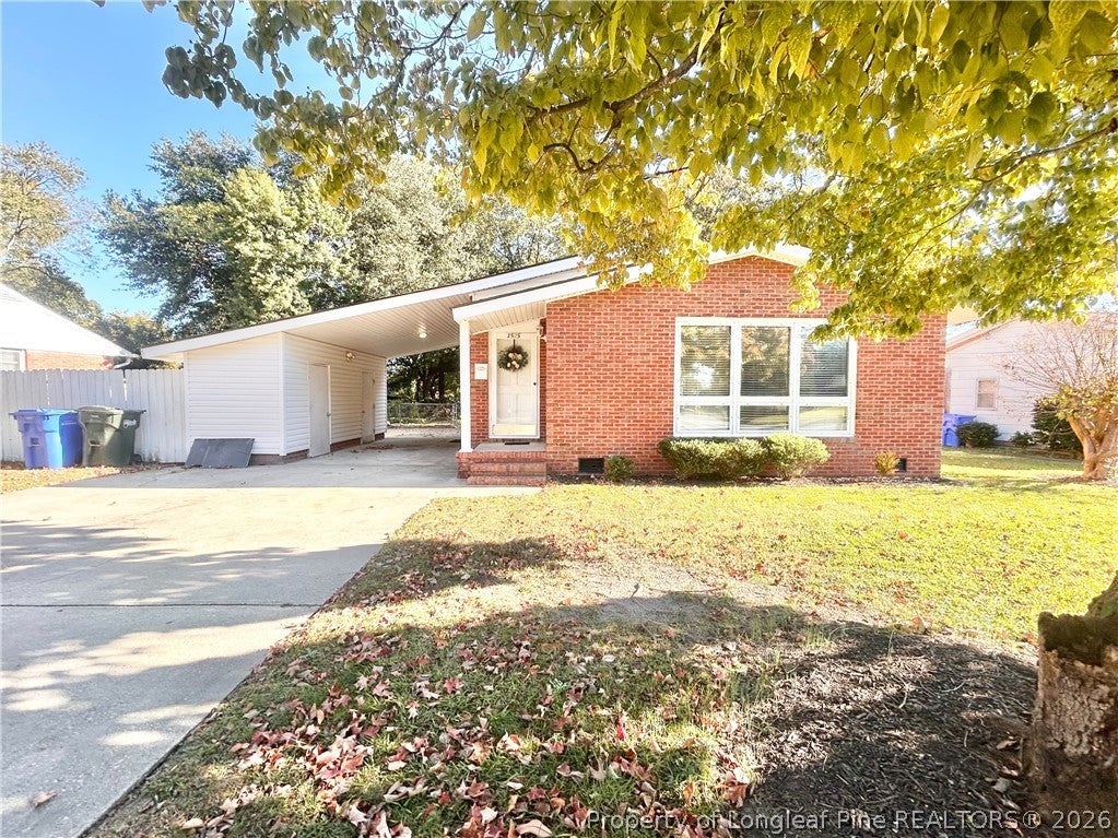 Photo of 1525 Berkshire Road, Fayetteville, NC 28305 (MLS # 771221)