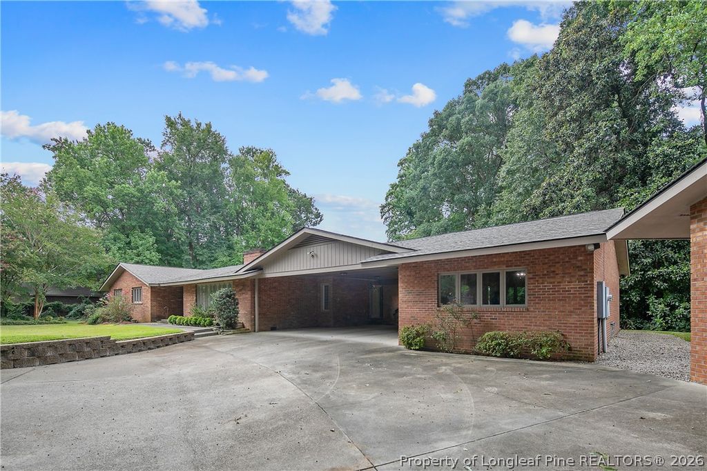 Photo of 3641 Farmbrook Road, Fayetteville, NC 28303 (MLS # 759297)