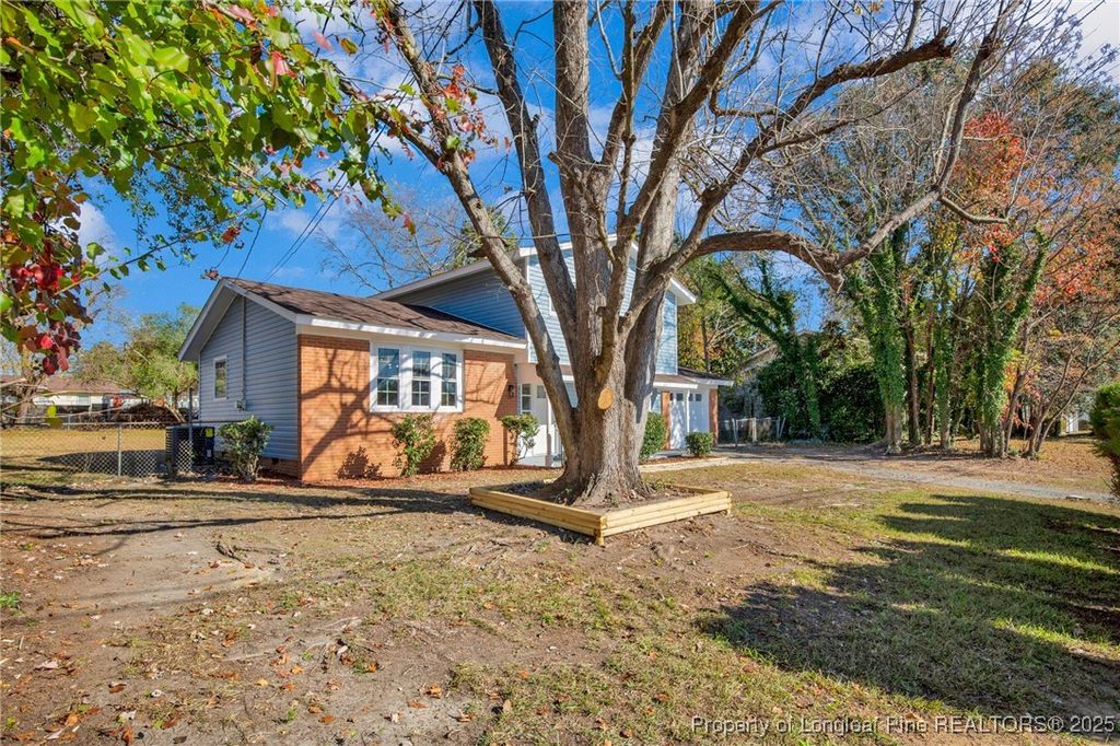 Photo of 671 Newport Road, Fayetteville, NC 28314 (MLS # 753756)